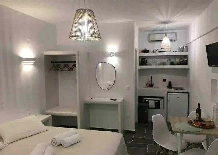 Alyki * Chrisopigi (Sifnos)